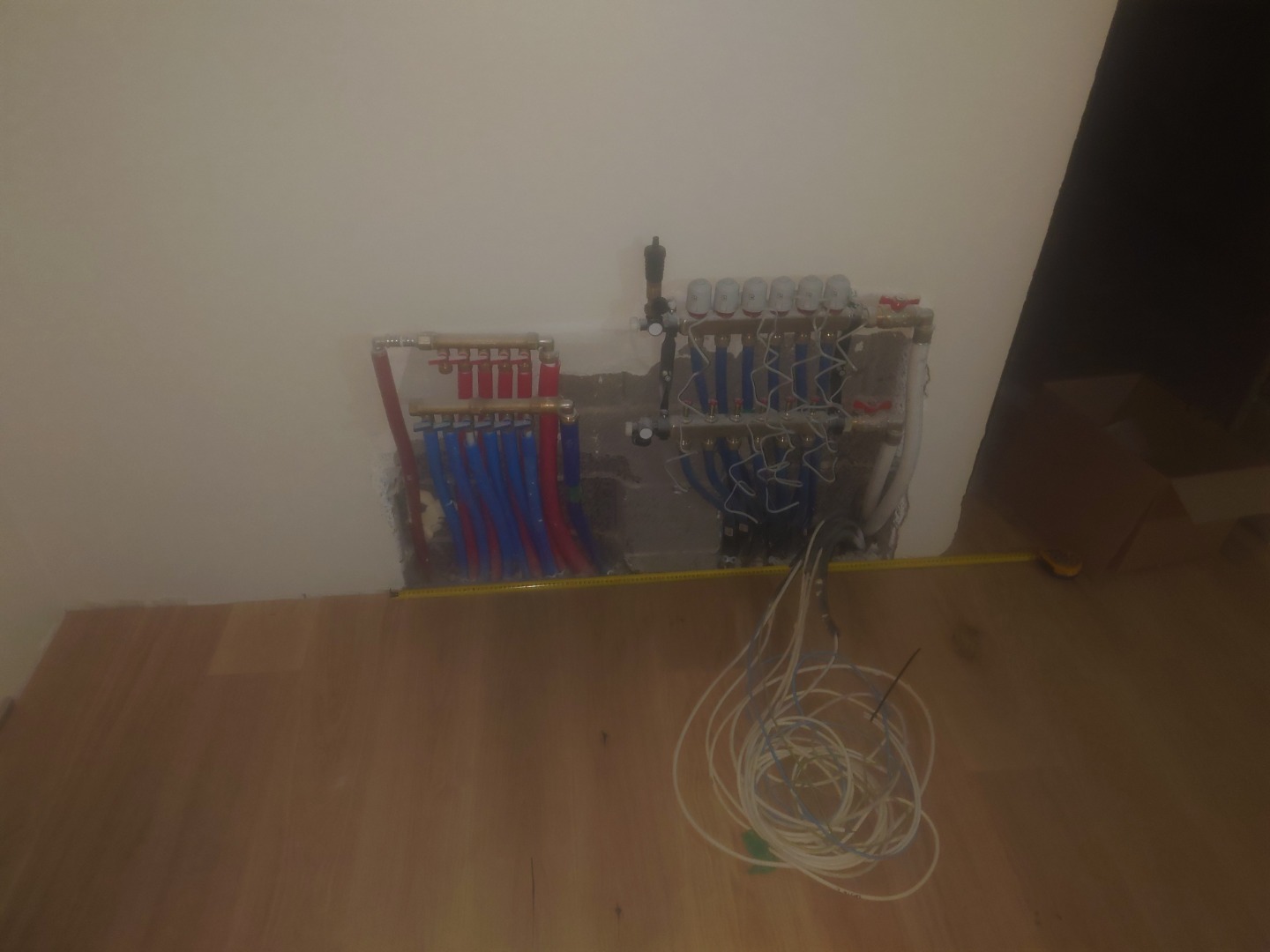 Soojasõlme kappide paigaldus